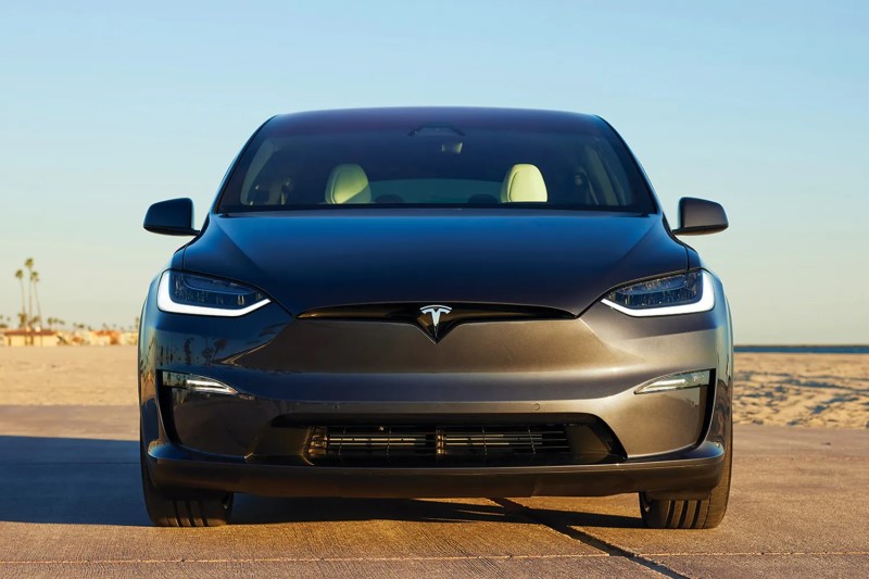 How much does a Tesla Model X weigh