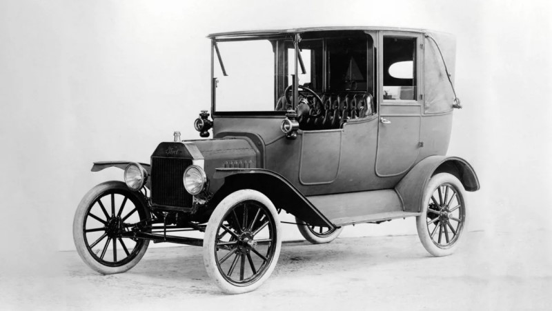 When was the first gasoline powered American automobile made