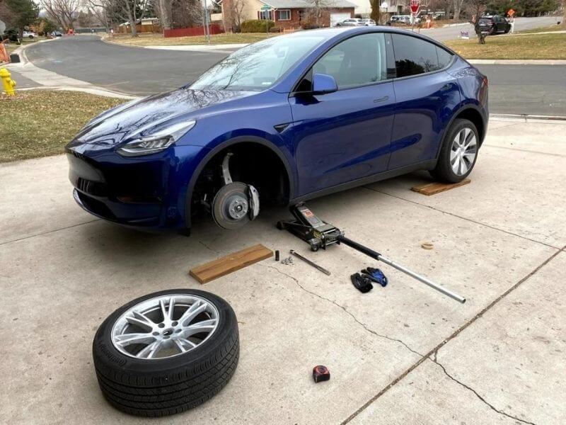 Teslas have Spare Tires